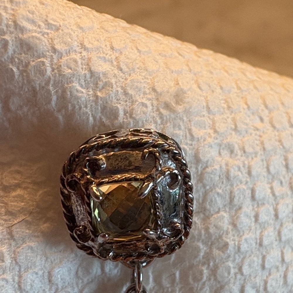 De Latori Silver & Citrine Drop Earrings with Pouch - Picture 6 of 13